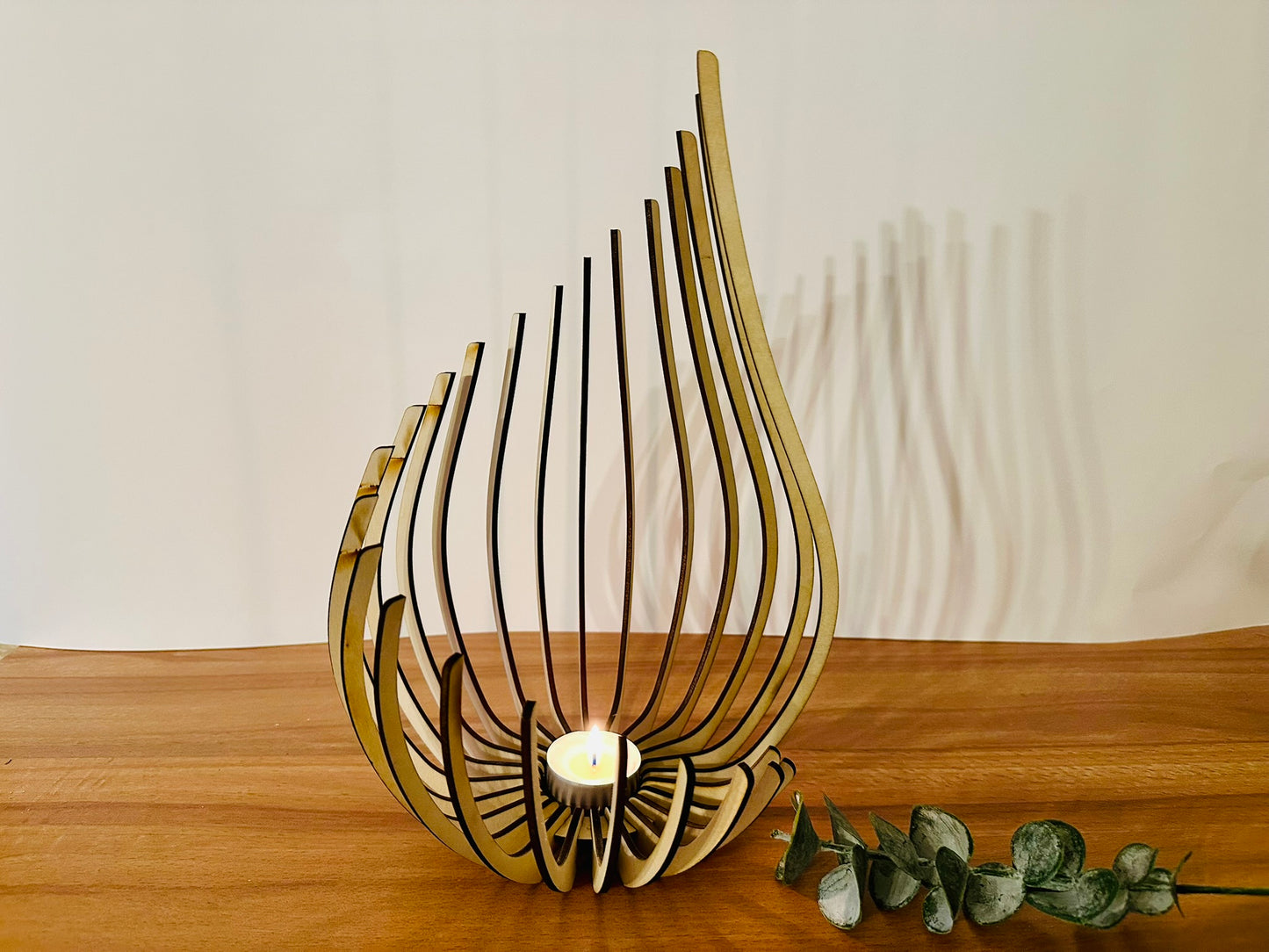 Gelasertes Windlicht in drei verschiedenen Größen, geschwungene Form